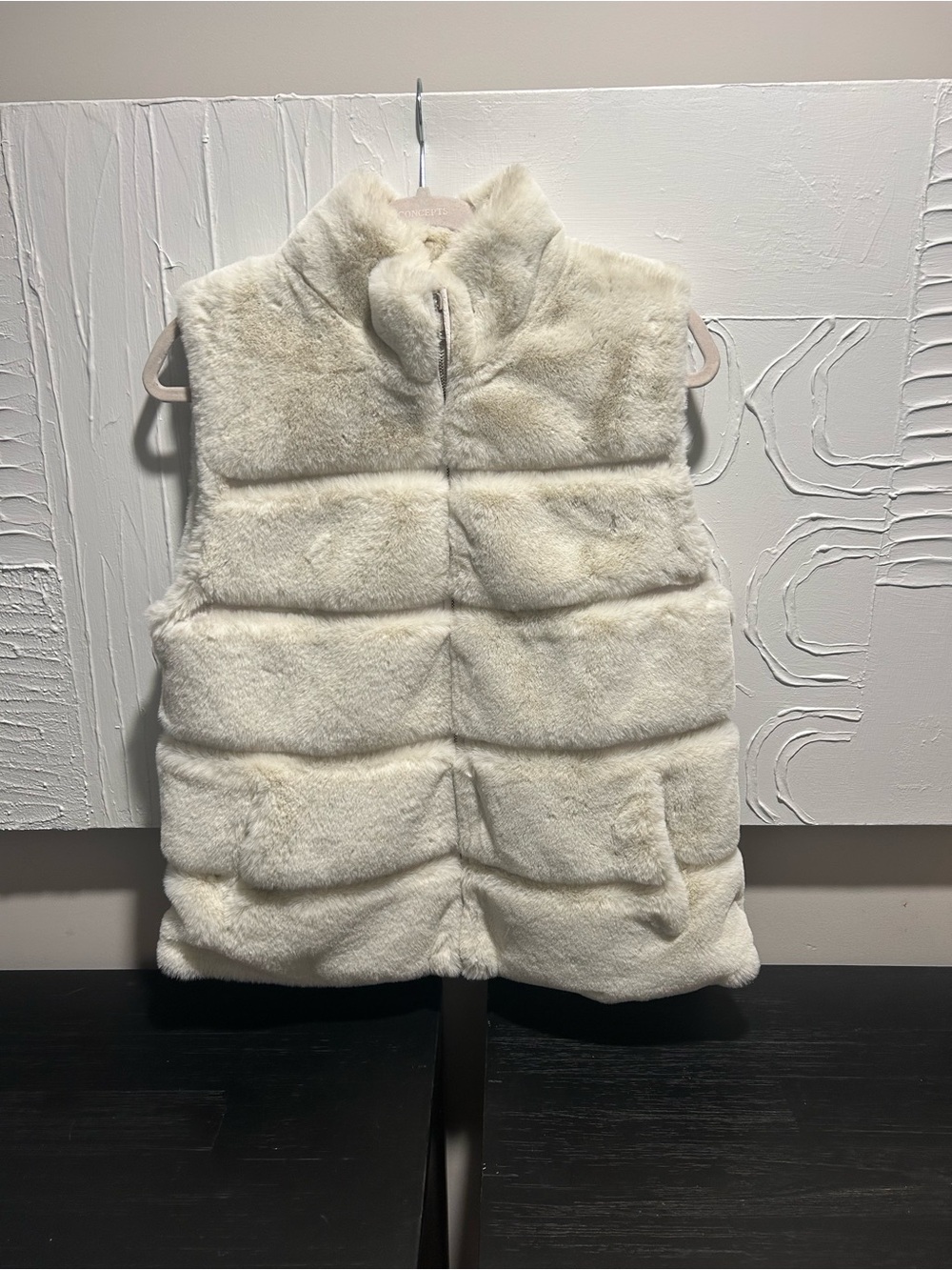 Stella + Lorenzo Cream Plush Faux Fur Vest Jacket Womens Medium